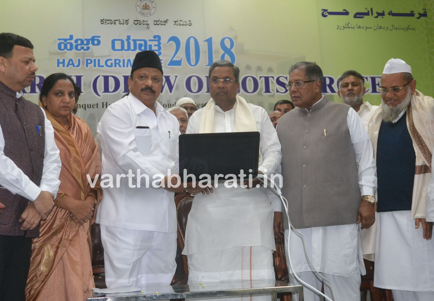 ಧರ್ಮದಲ್ಲಿ ರಾಜಕಾರಣ ಬೆರೆಸಲು ಅವಕಾಶ ನೀಡಬಾರದು: ಸಿದ್ದರಾಮಯ್ಯ